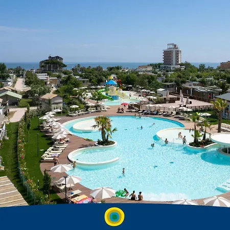 Prázdninový areál Club Del Sole Romagna Family 4*