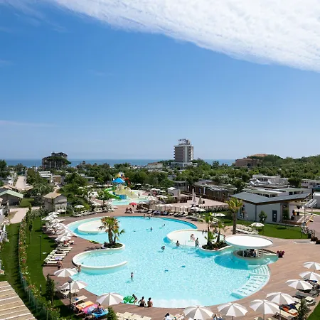 假日公园 Club Del Sole Romagna Family 里乔内