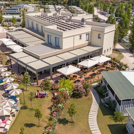 假日公园 Club Del Sole Romagna Family 里乔内