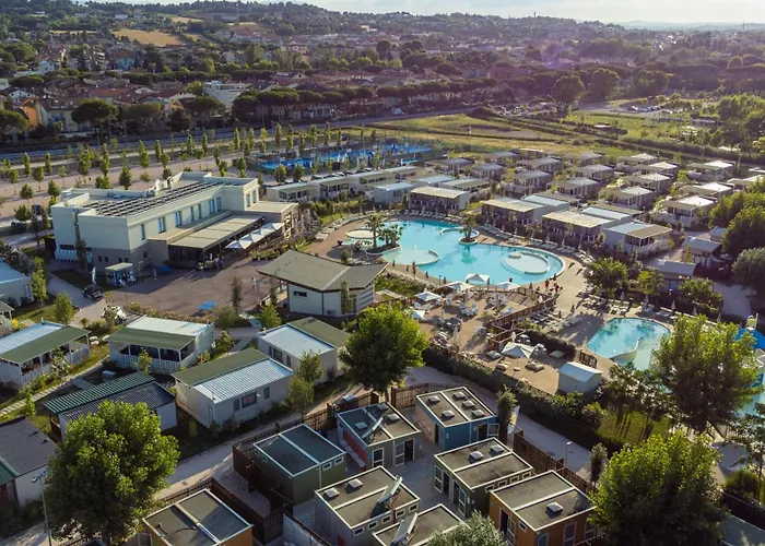 假日公园 Club Del Sole Romagna Family 里乔内