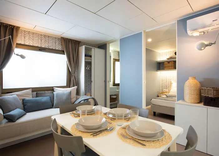 假日公园 Club Del Sole Romagna Family 里乔内