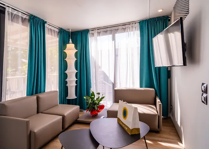 假日公园 Club Del Sole Romagna Family 4*